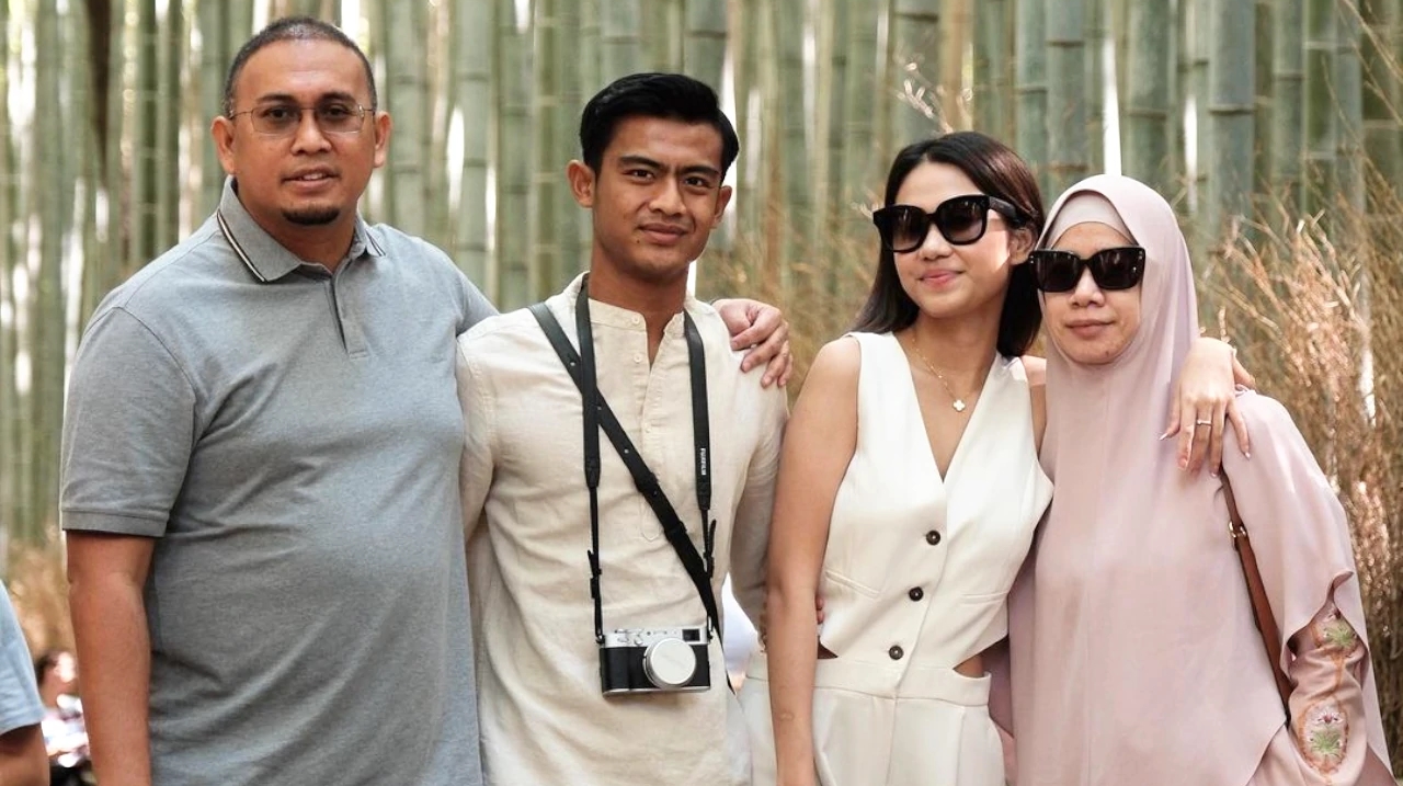 Anaknya Digugat Cerai, Ibunda Azizah Salsha Sindir Pratama Arhan?