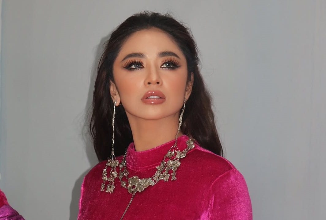 Dewi Perssik Ngamuk Di-roasting Pernah Sama Berondong, Ternyata..