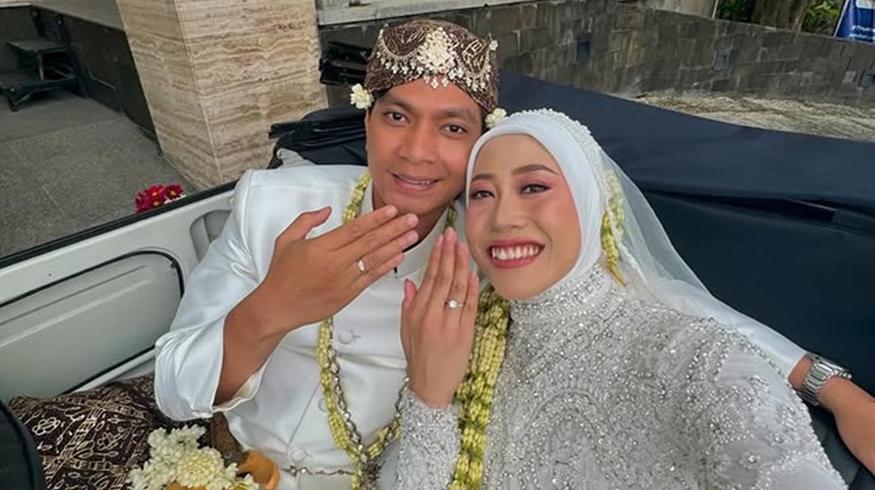 Sederhana Tapi Khidmat, Intip 7 Momen Akad Nikah Megawati Hangestri dan Dio Novandra