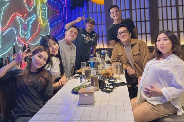 Grup 'Lapor Pak' Makan Abis Rp2,9 Juta Cari Pembayar Pakai Kocok KTP, Siapa yang Kalah?
