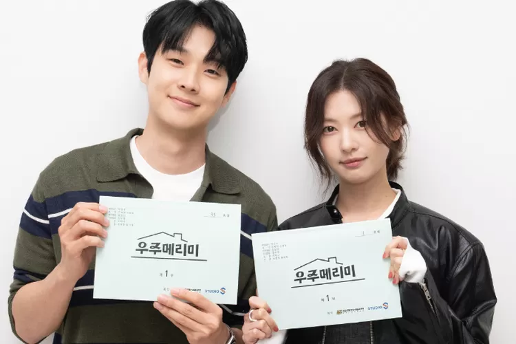 Choi Woo Shik dan Jung So Min Pamer Chemistry Memikat di Sesi Baca Naskah Drama Baru SBS ‘Would You Marry Me’