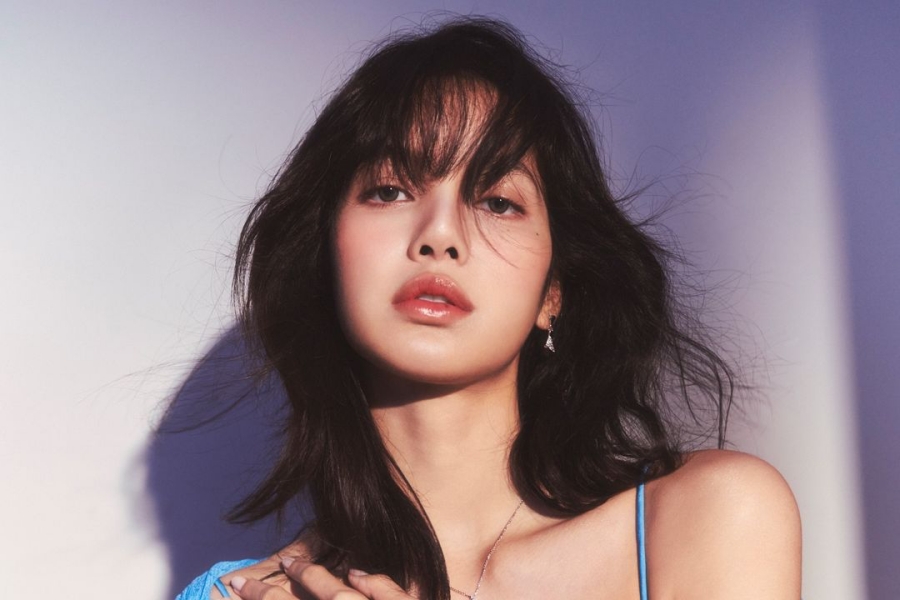 Lisa BLACKPINK Update Kondisi Telinga Usai Alami Pendarahan
