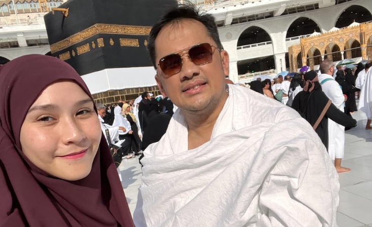 Zaskia Adya Mecca dan Hanung Bramantyo Umrah, Sosok Inilah yang Tangani Musibah Keluarganya