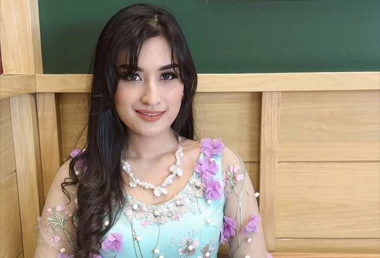 Sering Posting Kesedihan, Rumah Tangga Adly Fairuz dan Angbeen Rishi Diisukan Retak