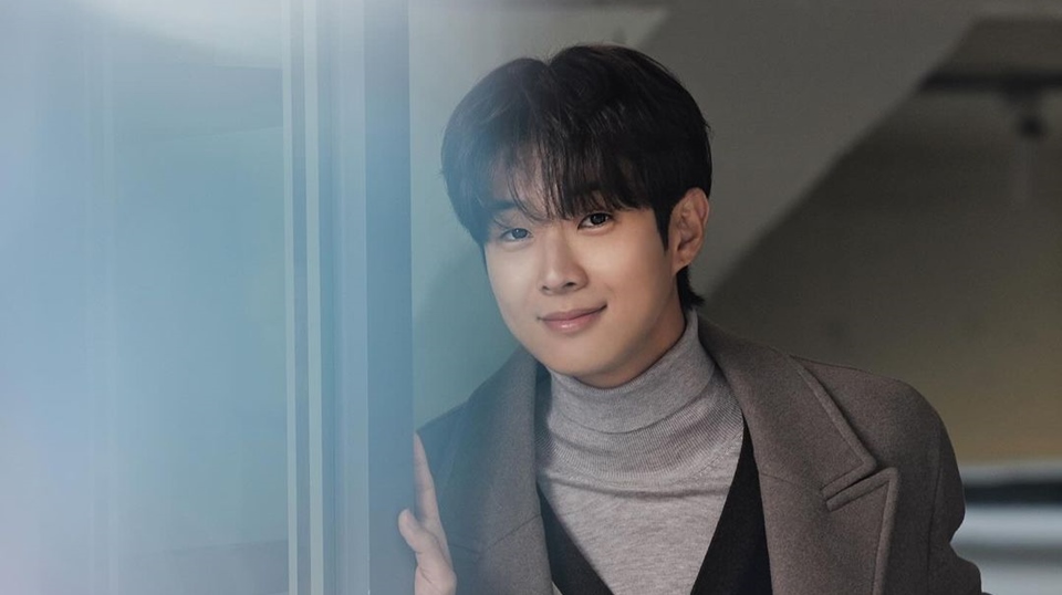 Pengakuan Lawas Choi Woo Shik soal Sifat Asli Kim Soo Hyun Bikin Kontroversi Makin Panas
