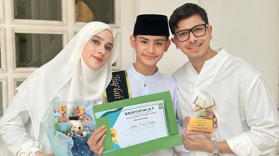 Fairuz A. Rafiq dan Sonny Septian Nangis King Faaz Berhasil Wisuda Hafalan Juz 28