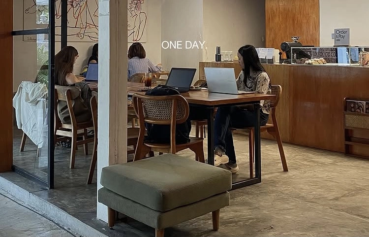 3 Rekomendasi Kafe Dekat UNUD Bali, Nyaman untuk Kerjakan Tugas