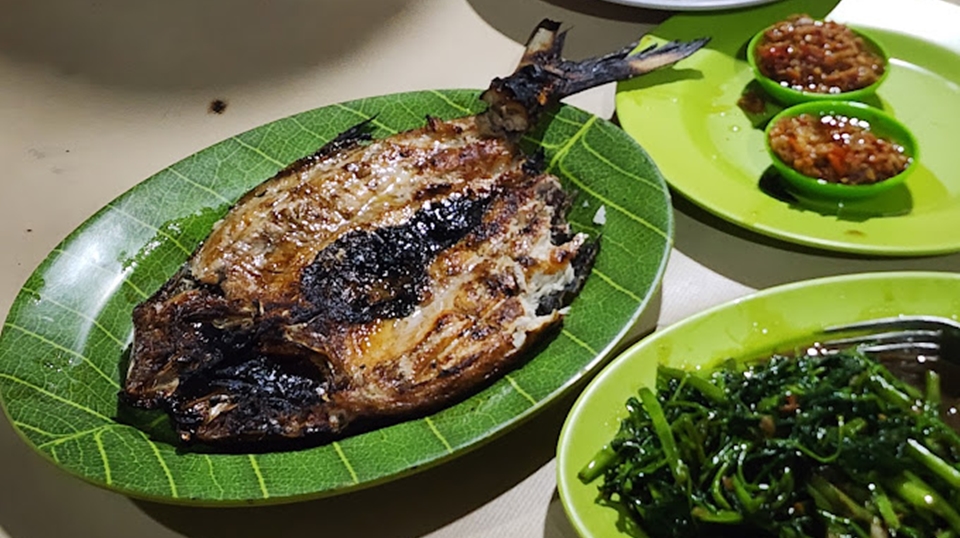 Nikmatnya Bandeng Cabut Tulang di Ikan Bakar Basudara, Cita Rasa Manado di Jakarta