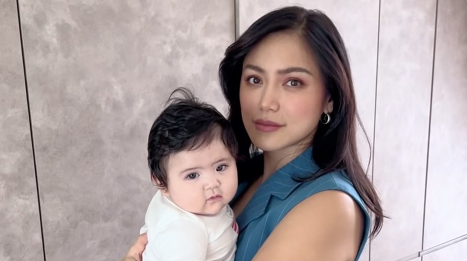 Gemes Banget, Jessica Iskandar Ajari Hagia Nari Bak Boneka India