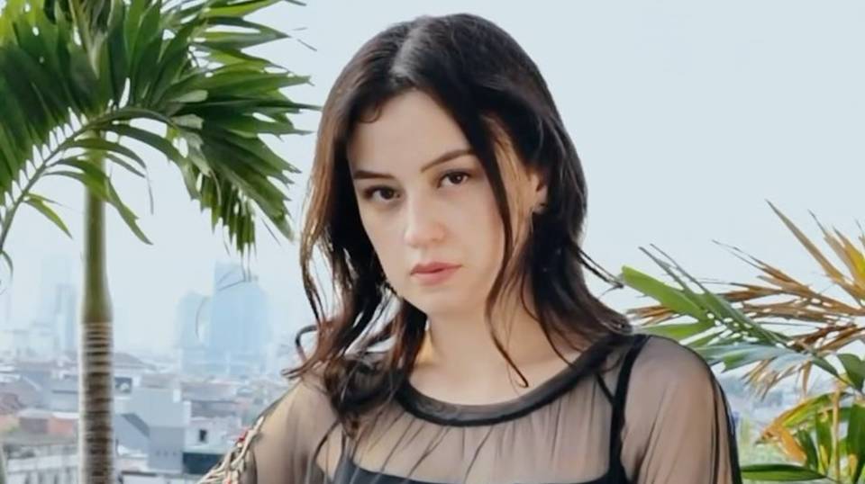 Kimberly Ryder Pertama Kali Kondangan Tanpa Pasangan, Aman?
