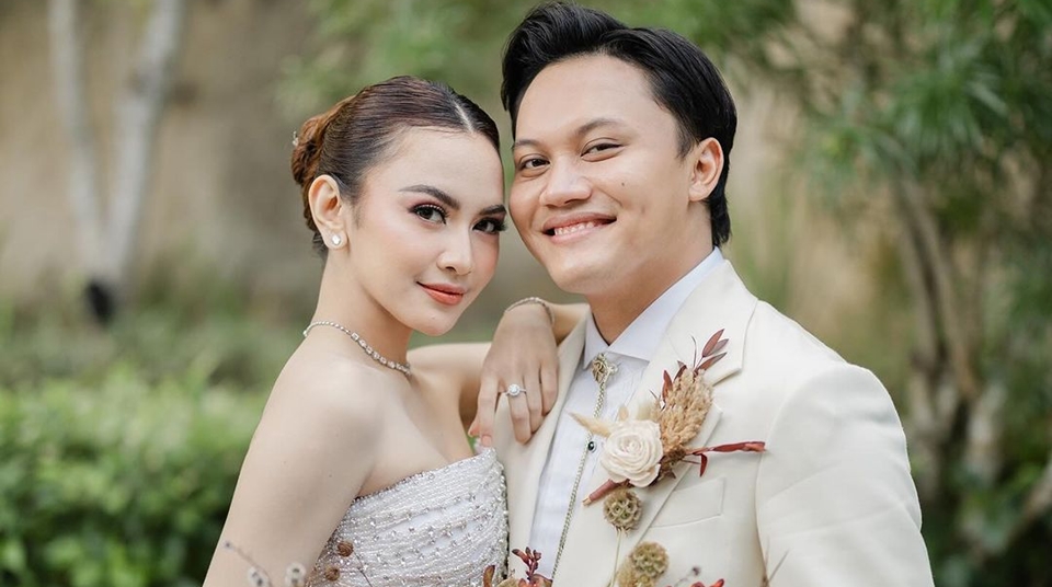 Pengacara Tegaskan Pernikahan Rizky Febian dan Mahalini Belum Dicatat Negara