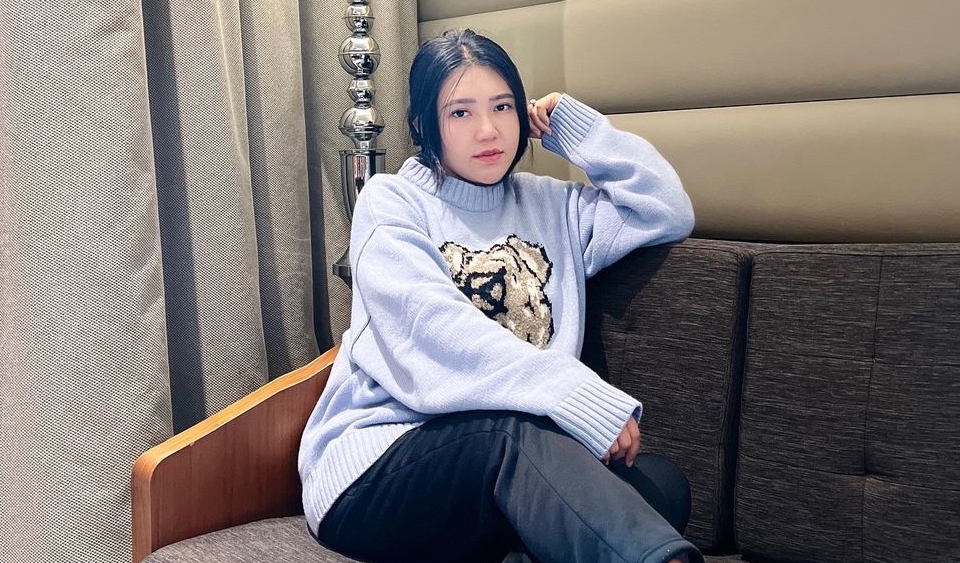 Via Vallen Soroti Ibu Hamil Dilarang Pakai Skincare Demi Anak Tapi Suami Masih Merokok